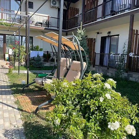 Casa Smarald בית הארחה